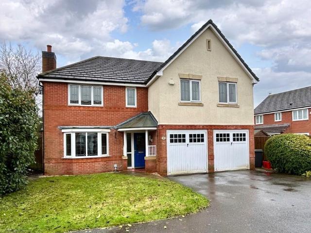 5 bedroom detached house for sale