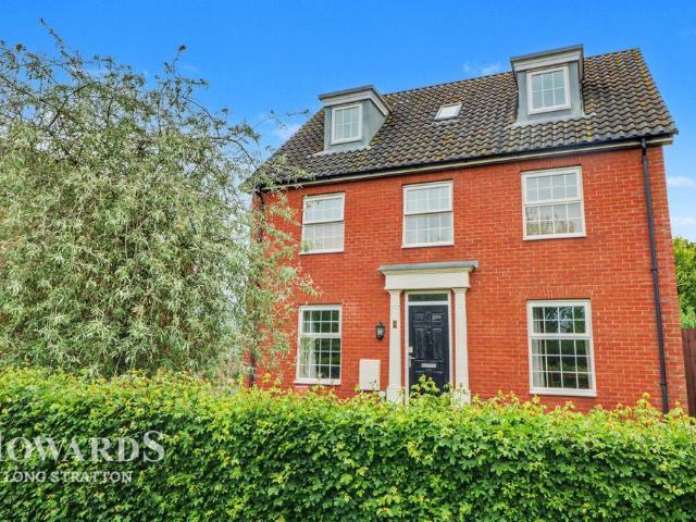 5 bedroom detached house for sale