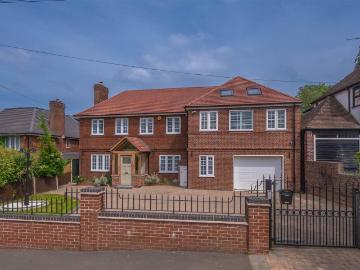 5 bedroom detached house for sale