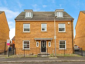 5 bedroom detached house for sale