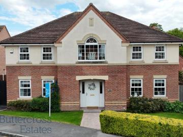 5 bedroom detached house for sale