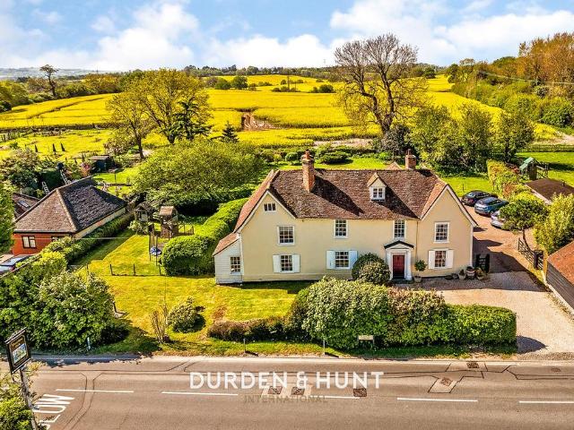 5 bedroom detached house for sale