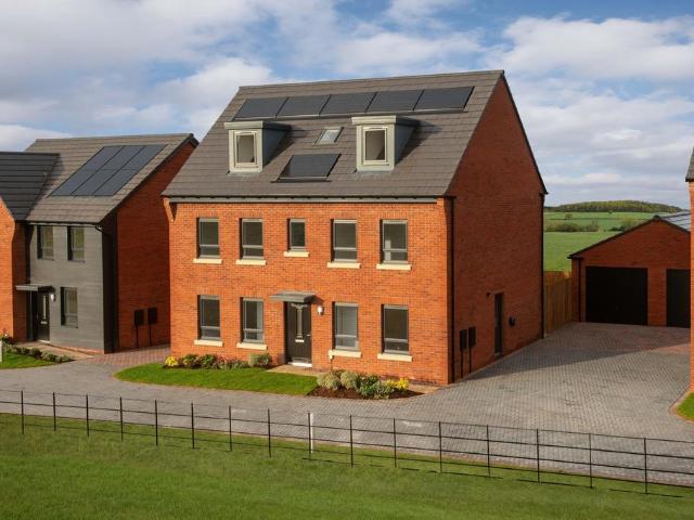 5 bedroom detached house for sale