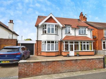 East Lindsey, East of England - Garden