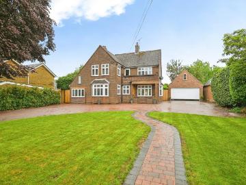 5 bedroom detached house for sale