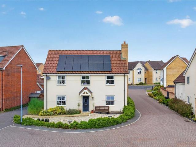 5 bedroom detached house for sale