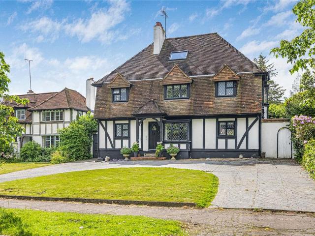 5 bedroom detached house for sale