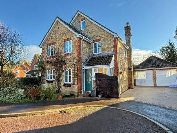 5 bedroom detached house for sale