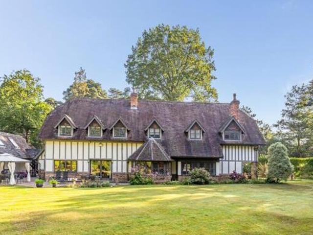 5 Bedroom Detached House For Sale In Ascot