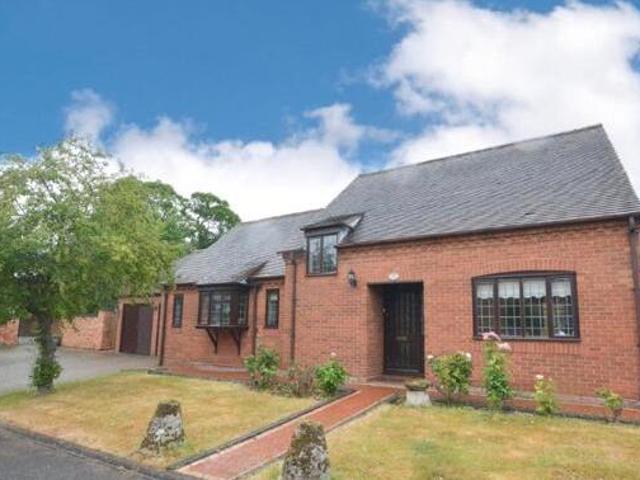 5 Bedroom Detached House For Sale In Atherstone, Warwickshire