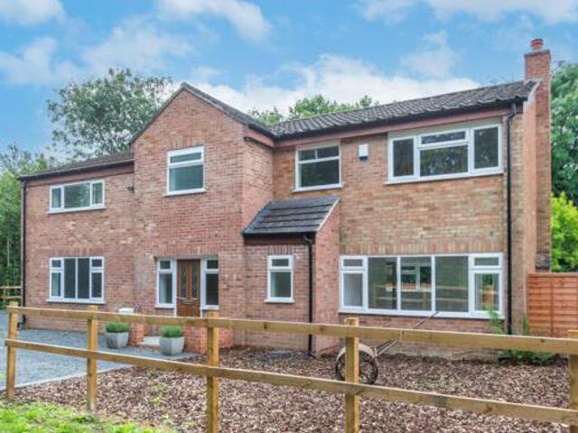 5 Bedroom Detached House For Sale In Bromsgrove, Worcestershire