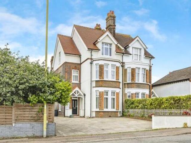 5 Bedroom Detached House For Sale In Bushey