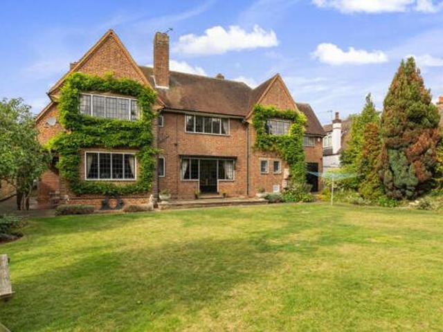 5 Bedroom Detached House For Sale In Gravesend