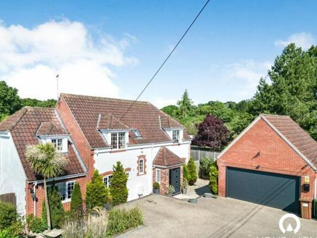5 Bedroom Detached House For Sale In Great Yarmouth, Norfolk