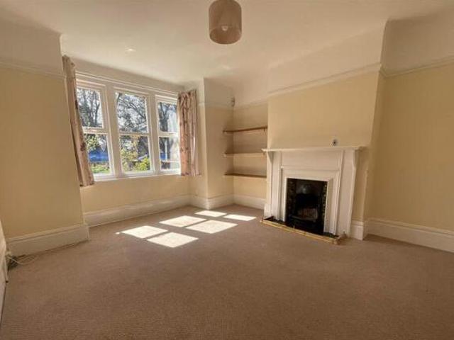 5 Bedroom Detached House For Sale In East Cowes