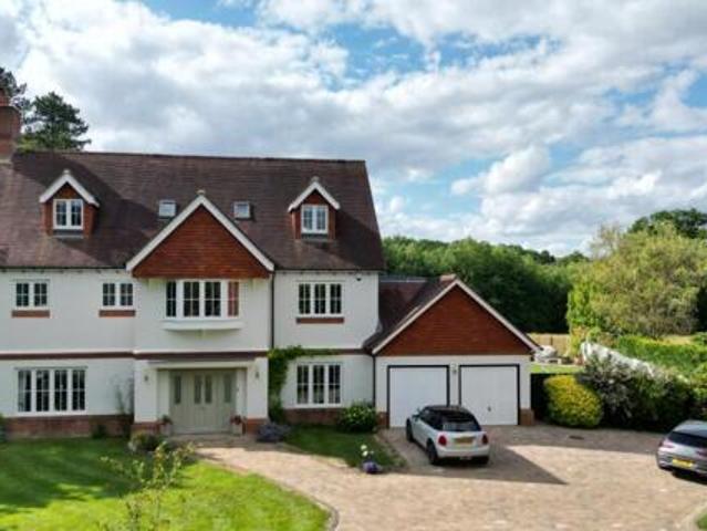 5 Bedroom Detached House For Sale In East Grinstead