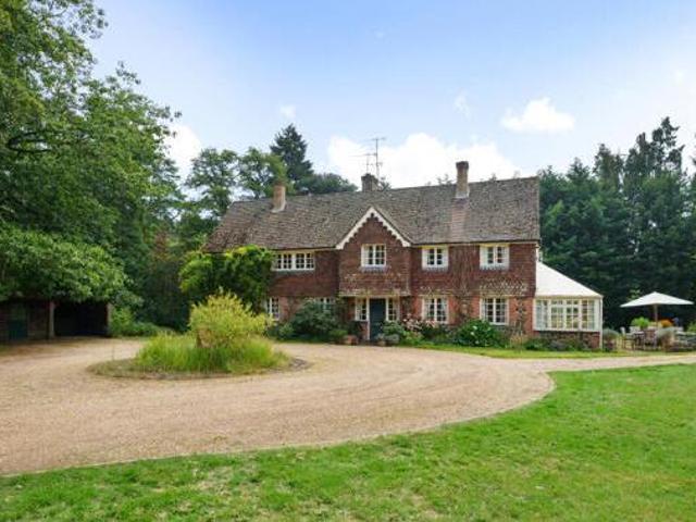 5 Bedroom Detached House For Sale In Farnham
