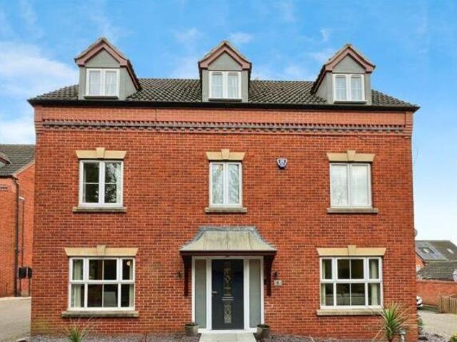 5 Bedroom Detached House For Sale In Heathcote