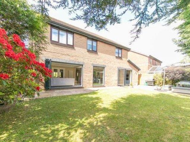 5 Bedroom Detached House For Sale In Herons Reach, Blackpool