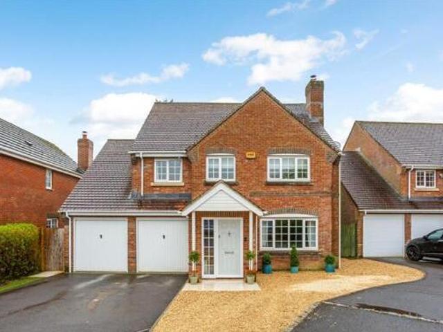 5 Bedroom Detached House For Sale In Hungerford, Berkshire