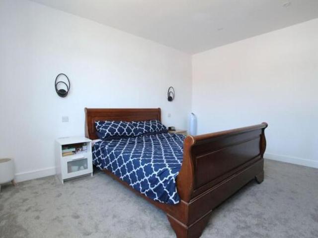 5 bedroom detached house for sale in Hunt Road, Oakdale, Poole, BH15