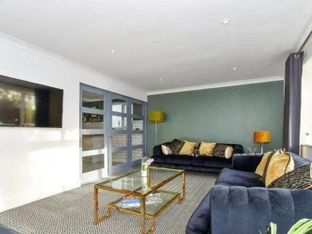 5 Bedroom Detached House For Sale In Hythe