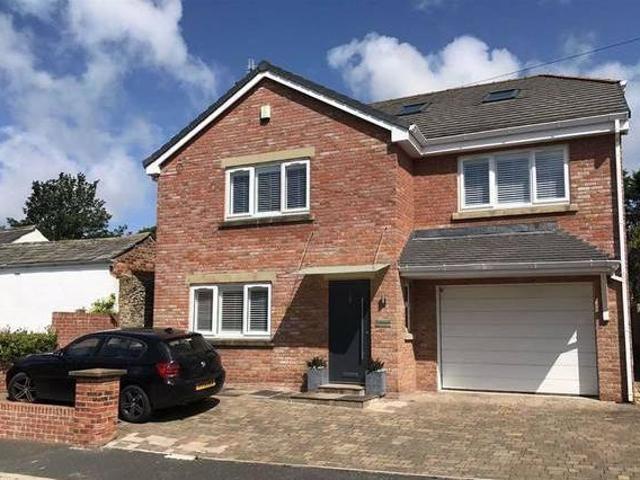 5 bedroom detached house for sale in Market Street Hambleton FY6