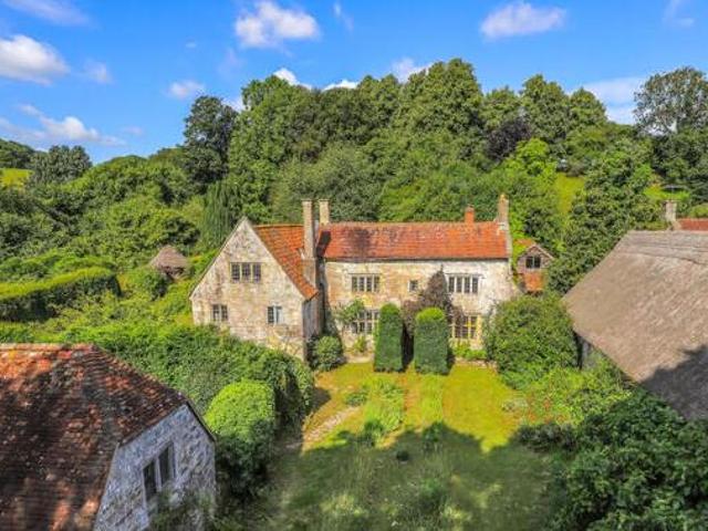 5 Bedroom Detached House For Sale In Salisbury