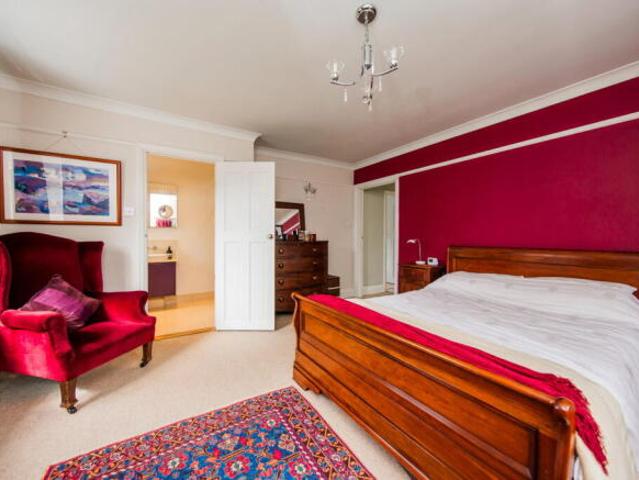 5 bedroom detached house for sale in Stonewall Park Road, Langton Green, Tunbridge Wells, TN3