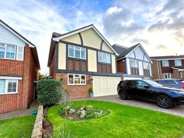 5 Bedroom Detached House For Sale In Petts Wood