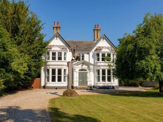 5 Bedroom Detached House For Sale In Royston, Hertfordshire