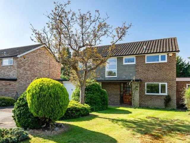 5 Bedroom Detached House For Sale In Weybridge