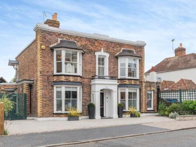 5 Bedroom Detached House For Sale In Whitstable