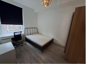 5 bedroom Detached house To Let