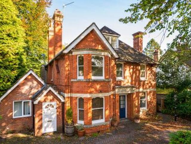 5 bedroom Detached house To Let