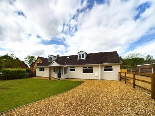 5 bedroom Detached house To Let