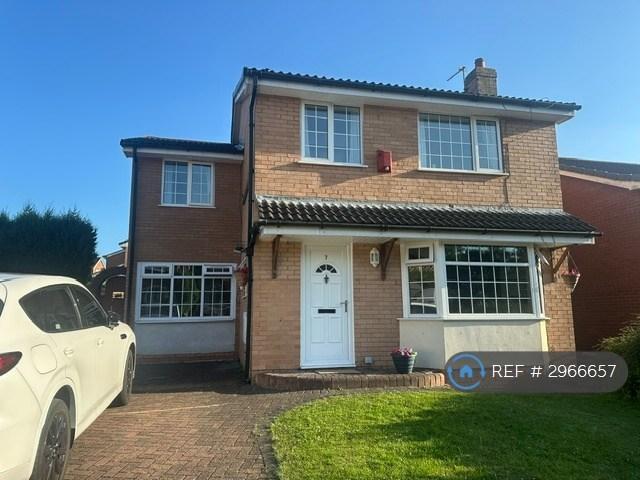5 bedroom detached house to rent