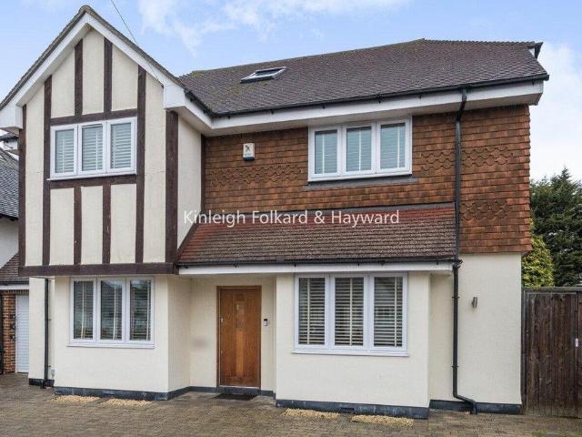5 bedroom detached house to rent