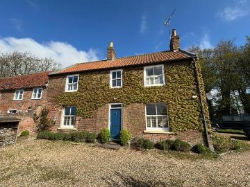 5 bedroom detached house to rent