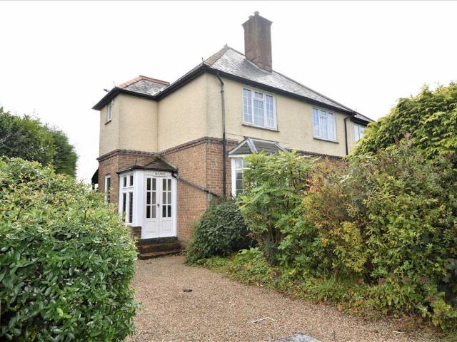 5 bedroom detached house to rent