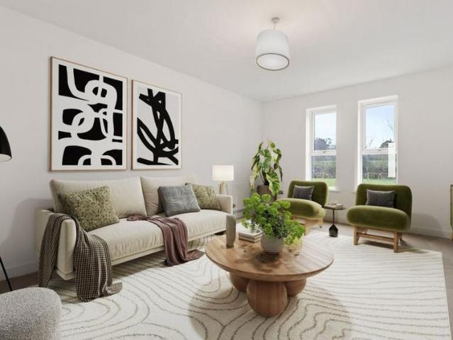 5 bedroom detached house to rent