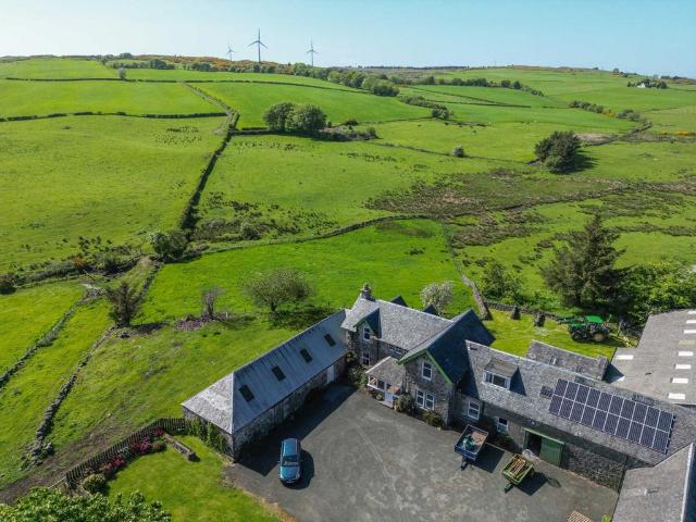 5 bedroom detached house to rent