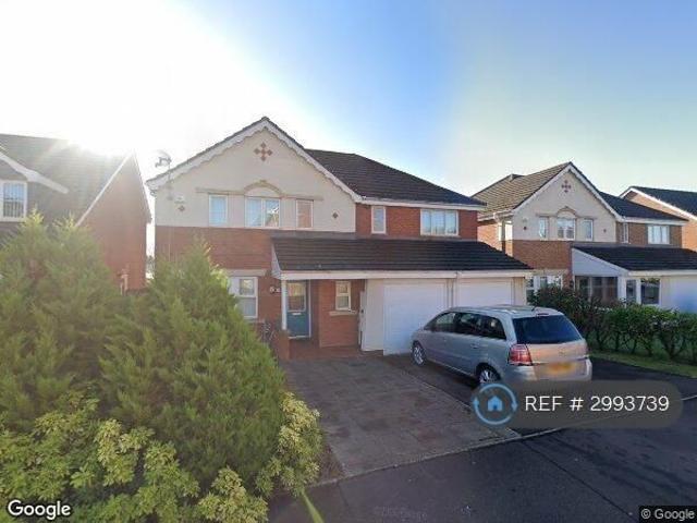 5 bedroom detached house to rent