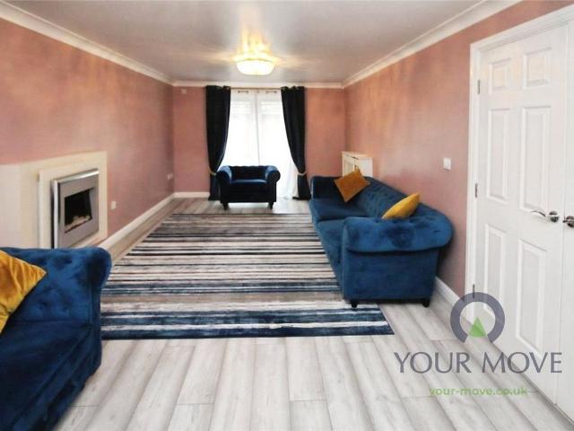 5 bedroom detached house to rent