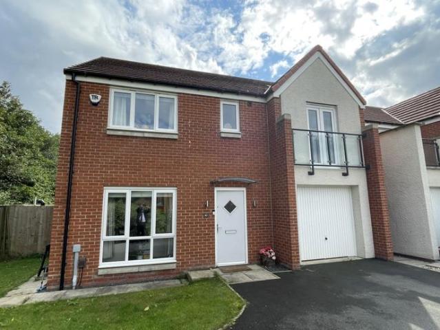5 bedroom detached house to rent