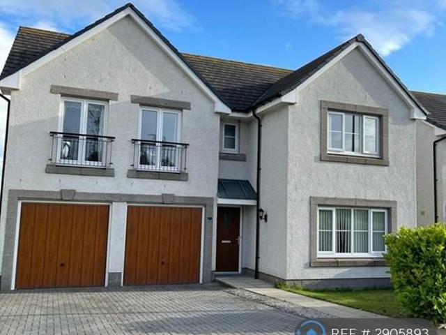 5 bedroom detached house to rent