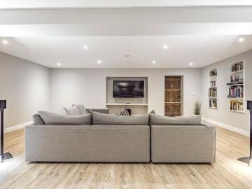 House for rent in Burhill - Fireplace, Equipped kitchen