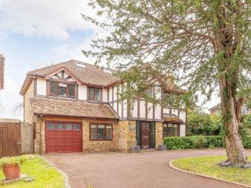 5 bedroom detached house to rent