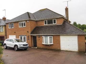 5 bedroom detached house to rent