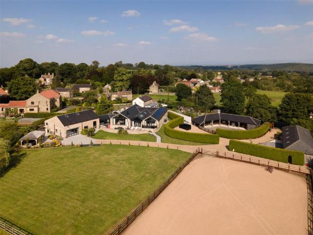 5 bedroom detached house to rent